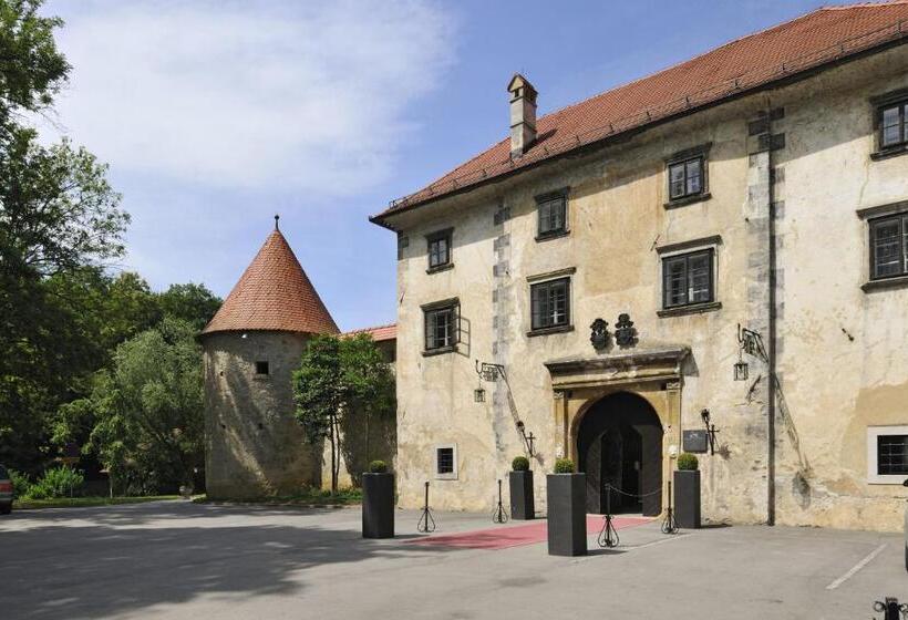 هتل Grad Otočec   Relais Chateaux