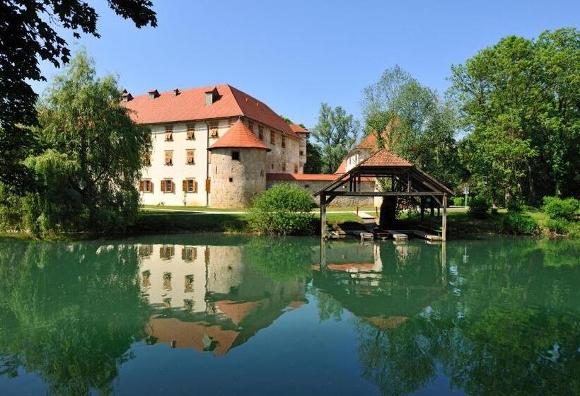 هتل Grad Otočec   Relais Chateaux