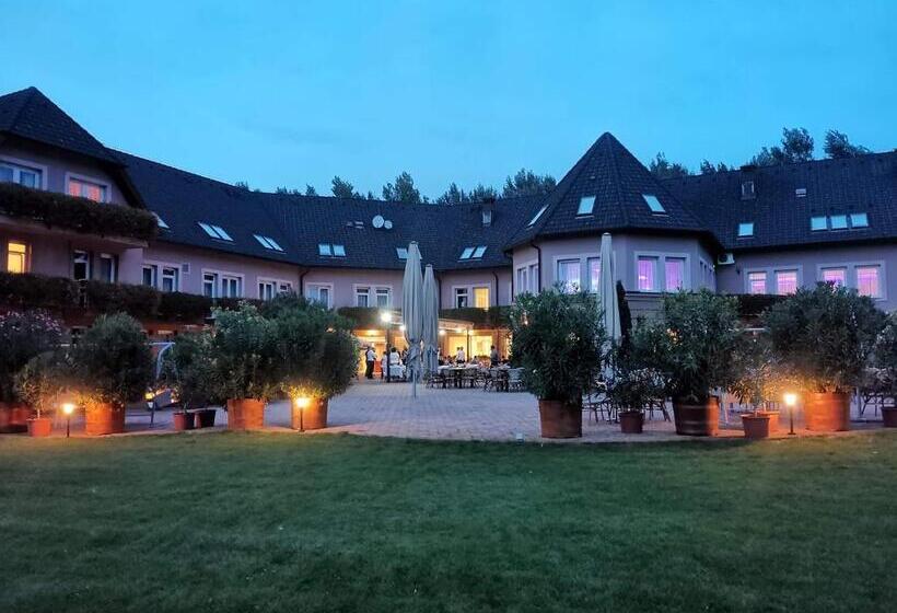 ホテル Granada Conference, Wellness And Sport