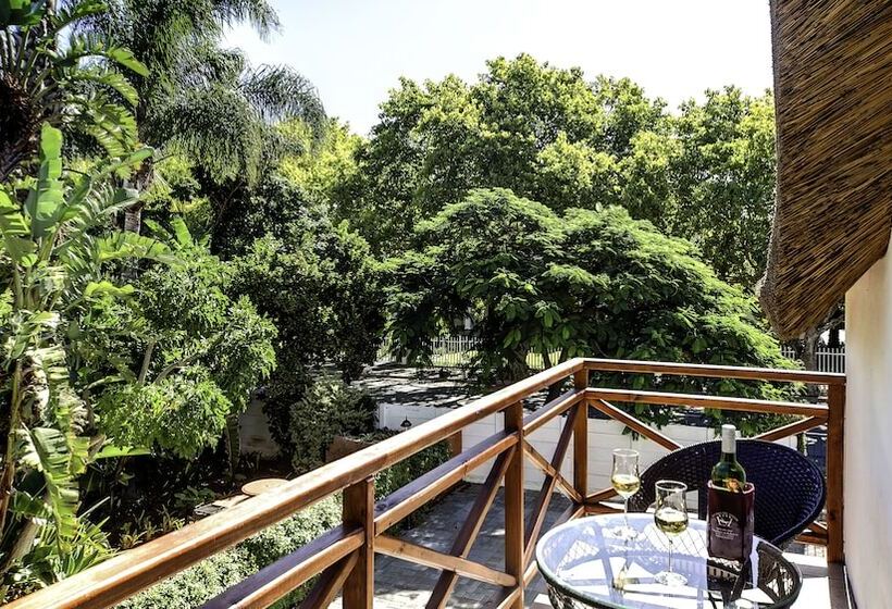 فندق Gubas De Hoek Meet Eat Sleep