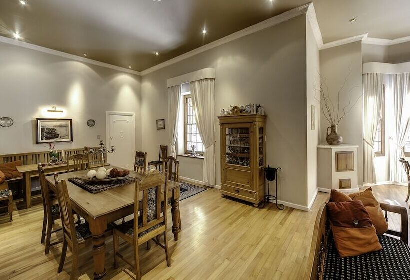 فندق Gubas De Hoek Meet Eat Sleep