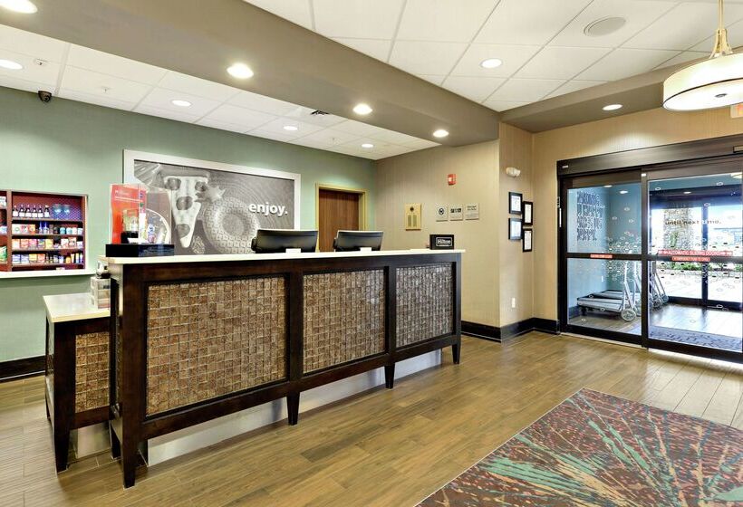فندق Hampton Inn & Suites Gulfport I10