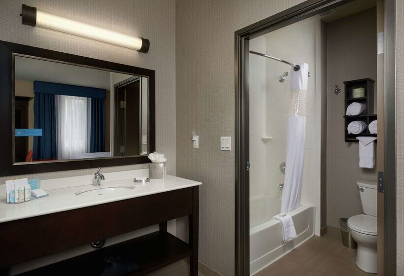 هتل Hampton Inn & Suites Portland/vancouver