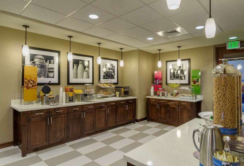 هتل Hampton Inn & Suites Portland/vancouver