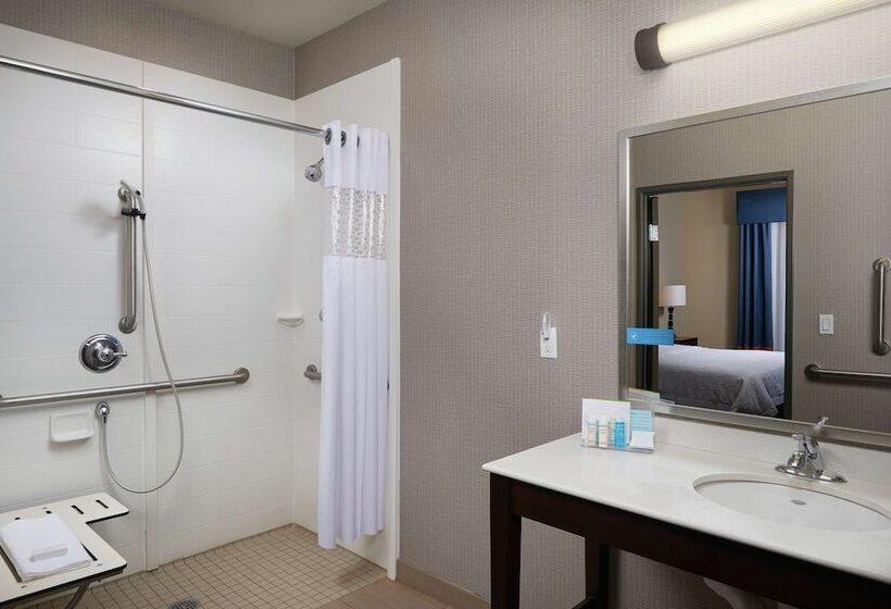 هتل Hampton Inn & Suites Portland/vancouver