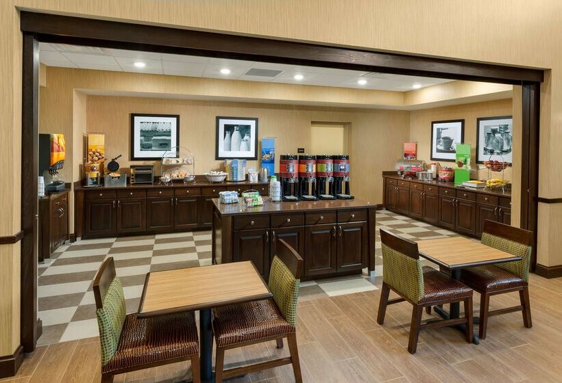 فندق Hampton Inn & Suites Williamsport - Faxon Exit