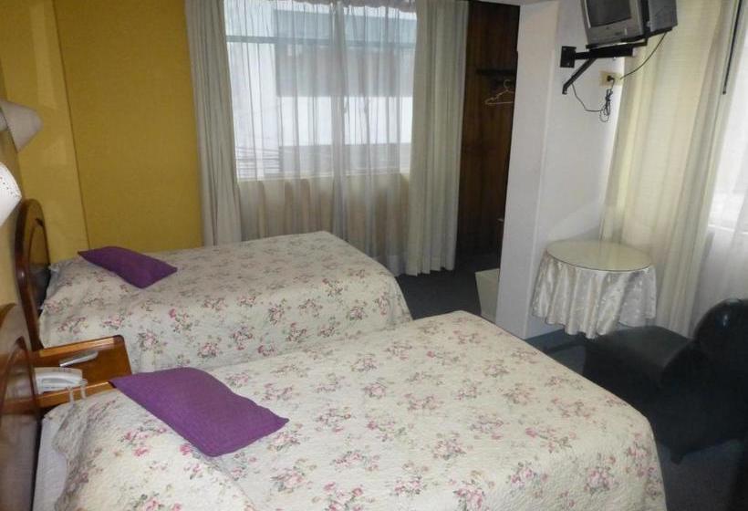 ホテル Hostal Helena S House