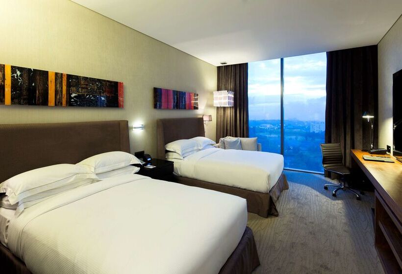 ホテル Hilton Mexico City Santa Fe