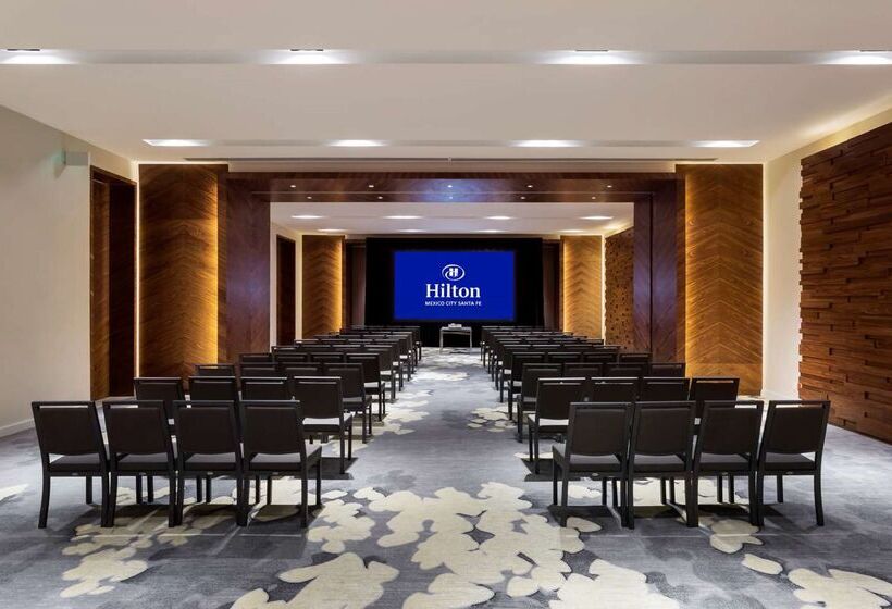 ホテル Hilton Mexico City Santa Fe