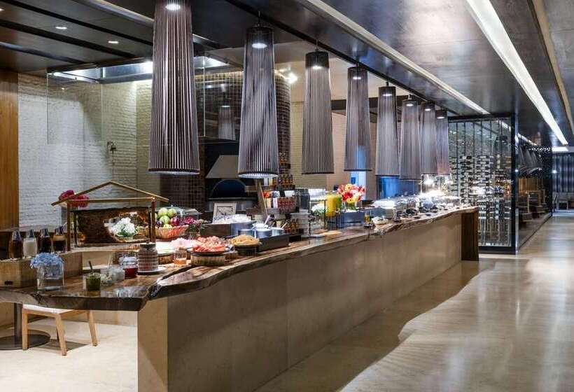 ホテル Hilton Mexico City Santa Fe