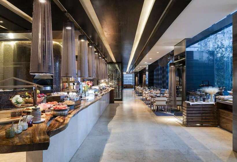 ホテル Hilton Mexico City Santa Fe