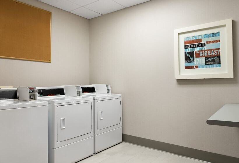 בית מלון כפרי Holiday Inn Express And Suites New Orleans Airport, An Ihg