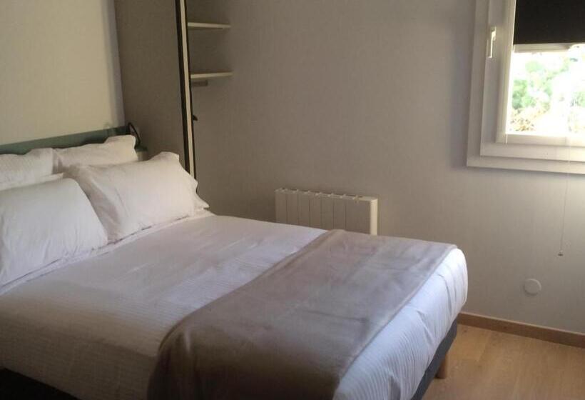 Отель Hôtel Azur