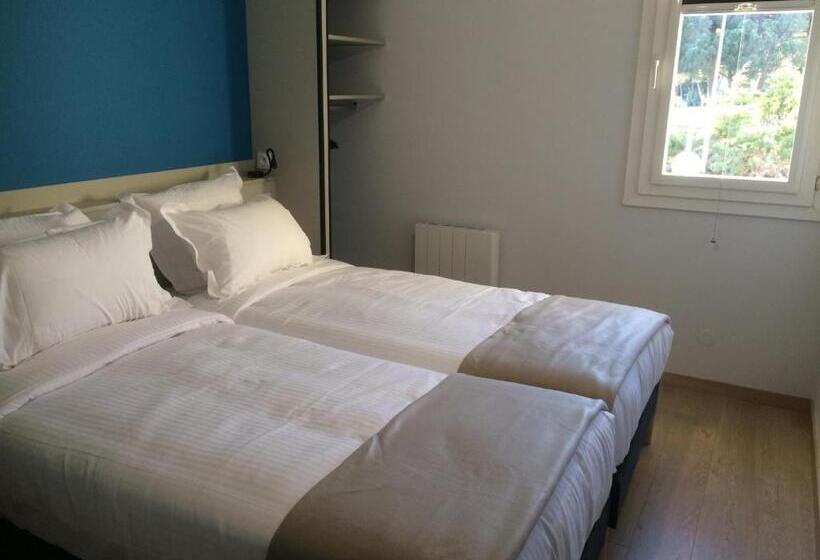 Отель Hôtel Azur