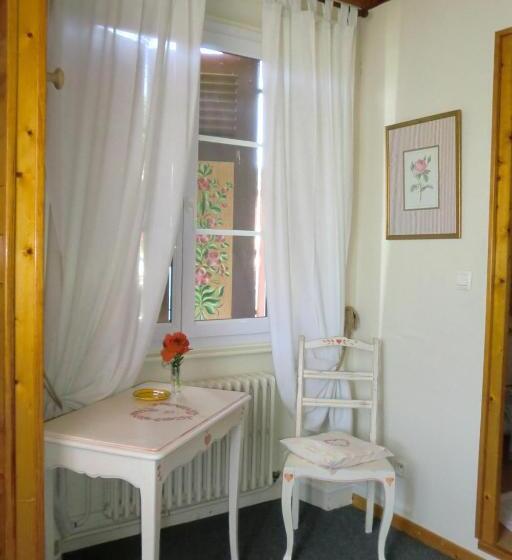 Отель Hôtel La Vallée