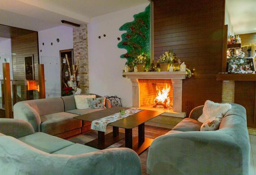 فندق Kontakt Wellness