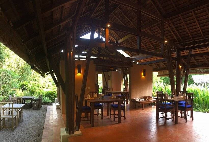 Отель Koyao Bay Pavilions   Beach Resort And Pool Villas