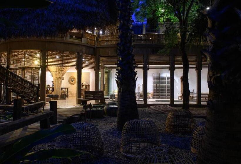 Hotel La A Natu Pranburi