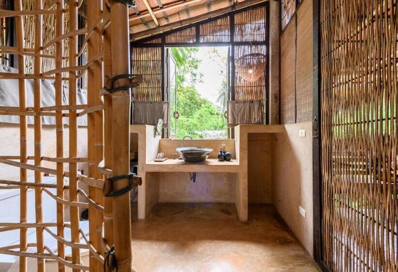 Hotel La A Natu Pranburi