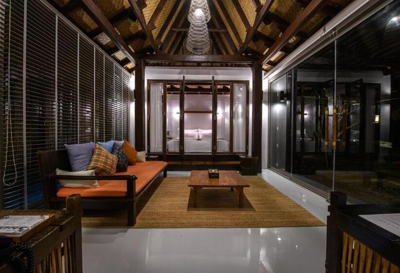 Hotel La A Natu Pranburi