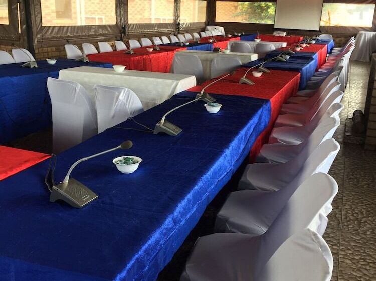 Отель Lapeng Village