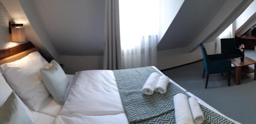 London Boutique Hotel & Restaurant