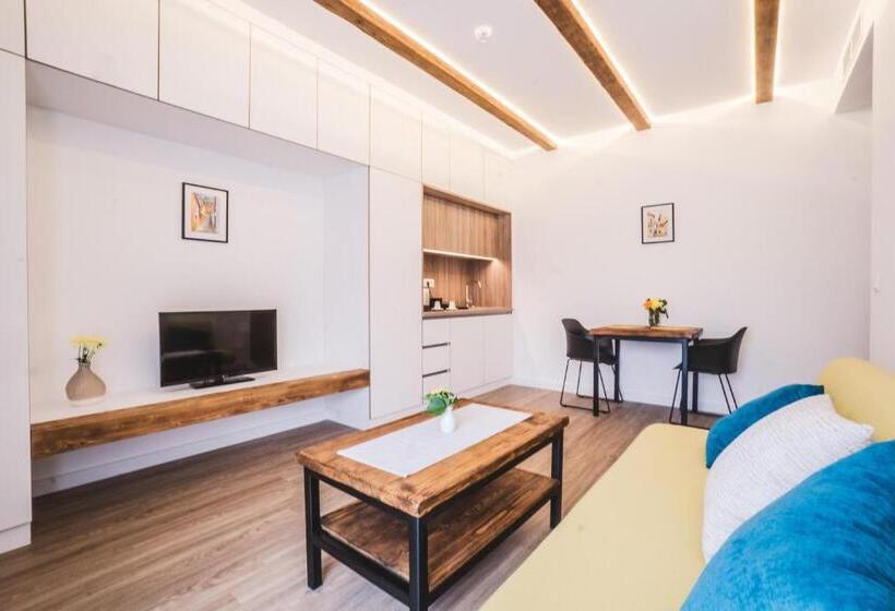 Отель Mathias Rex