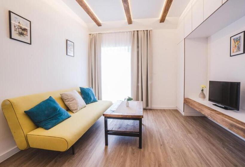 Отель Mathias Rex