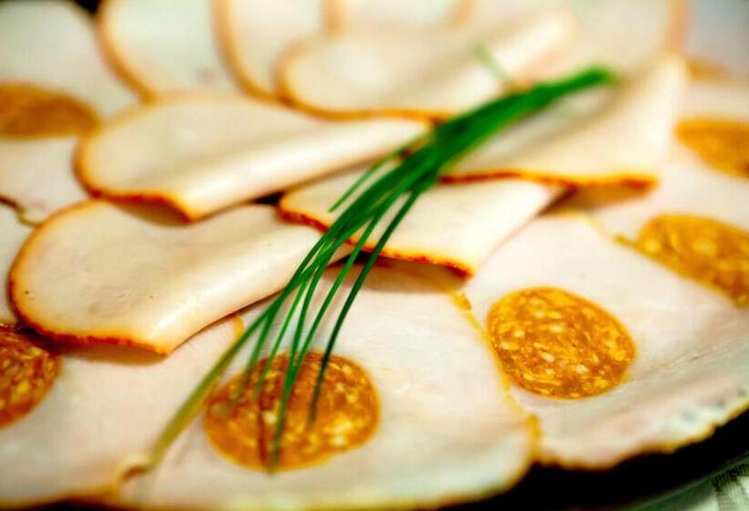 Отель Mathias Rex