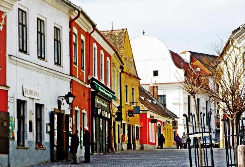 Отель Mathias Rex