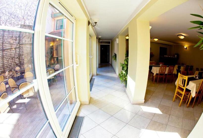 Отель Mathias Rex