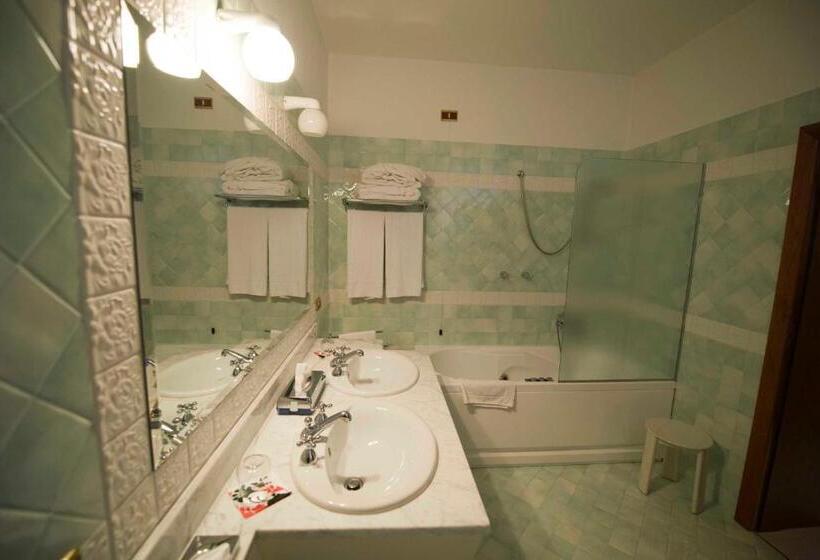 هتل Modà Antica Dimora