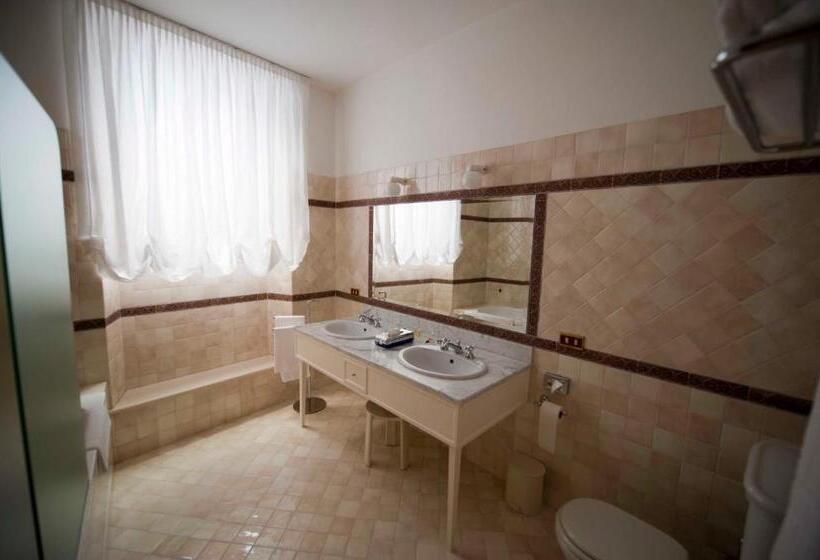 هتل Modà Antica Dimora