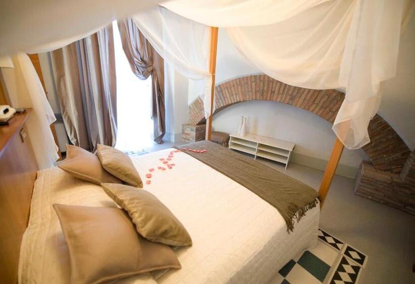 هتل Modà Antica Dimora