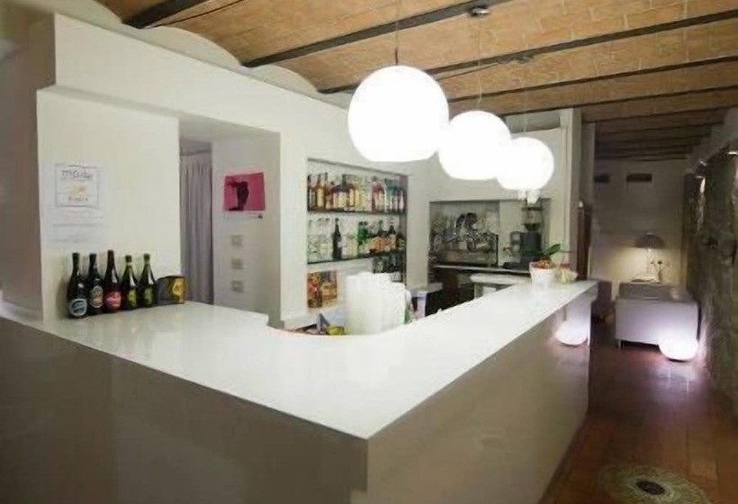 هتل Modà Antica Dimora