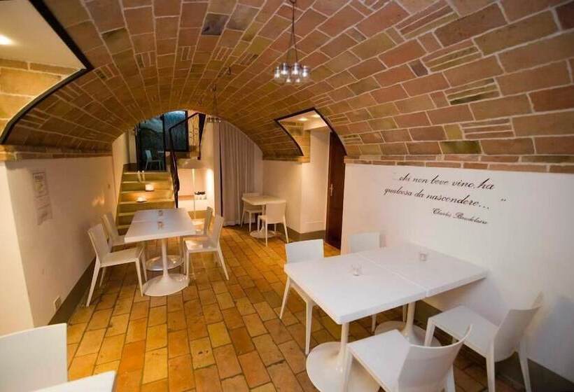 هتل Modà Antica Dimora