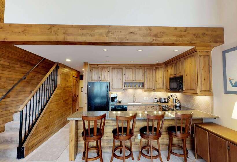 Отель Montaneros In Vail