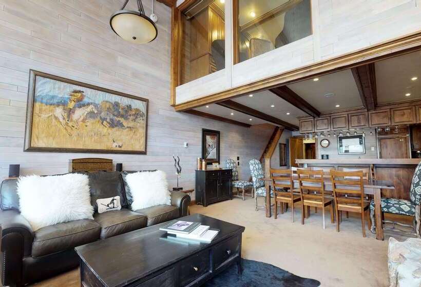 Отель Montaneros In Vail