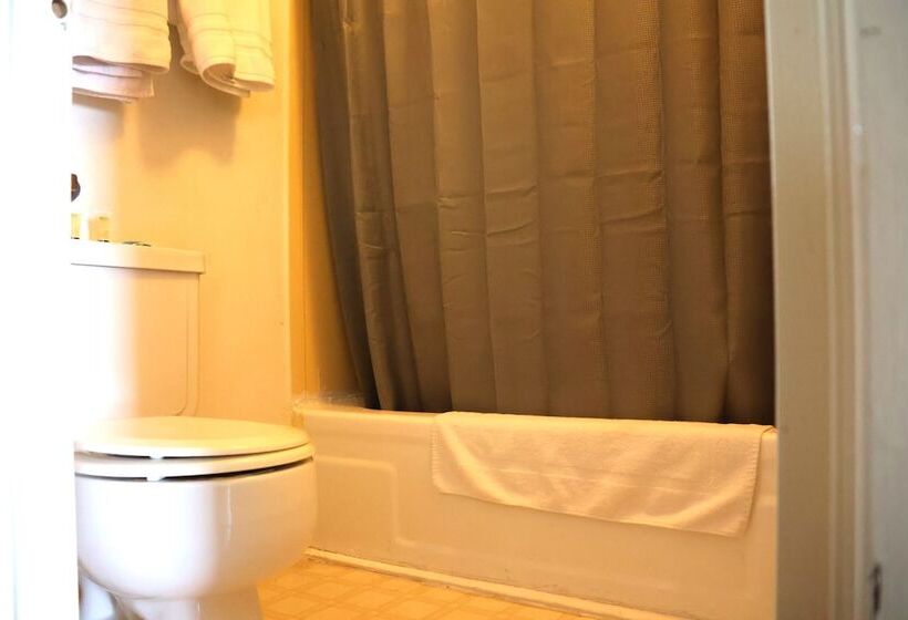 호텔 O Oskaloosa  Hwy 63/92