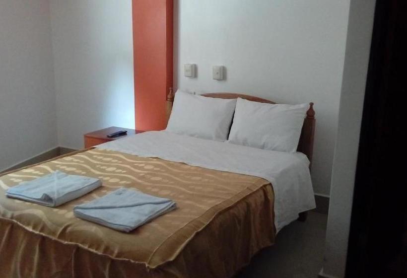 ホテル Ollanta Inn