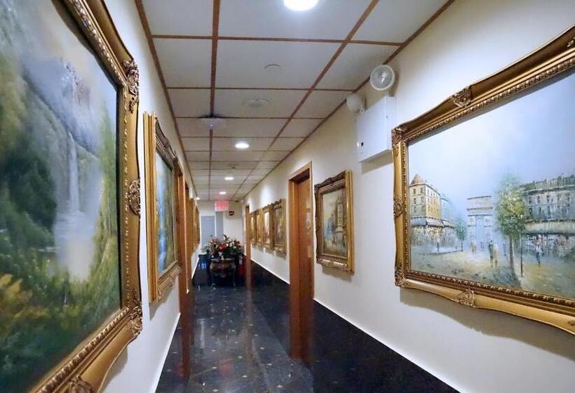 فندق Paris Suites