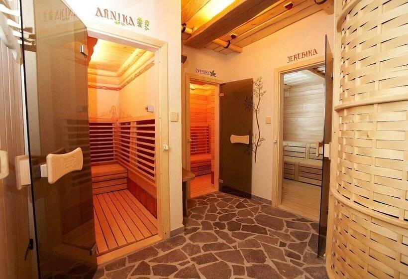 هتل Planja   Rogla