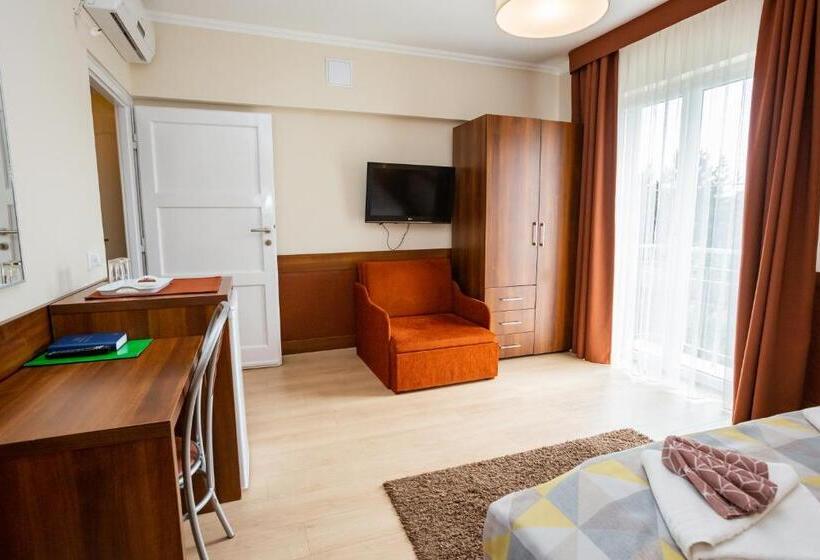 בית מלון כפרי Pávai