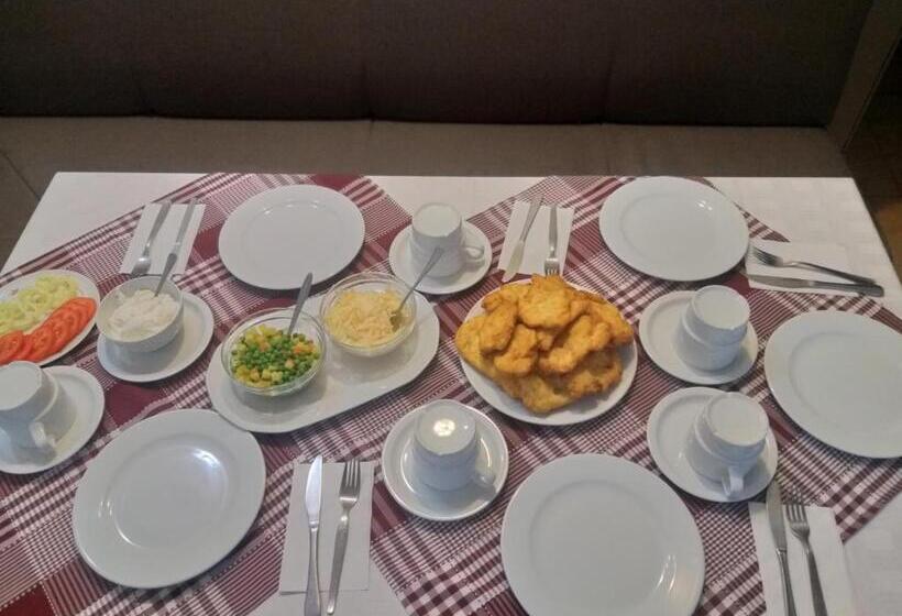 בית מלון כפרי Pávai