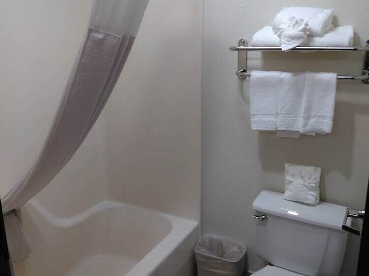 فندق Quality Inn & Suites