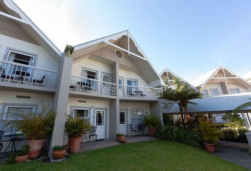 בית מלון כפרי Quarry Lake Inn