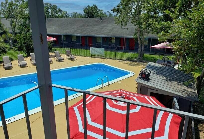 فندق Red Carpet Inn Houma