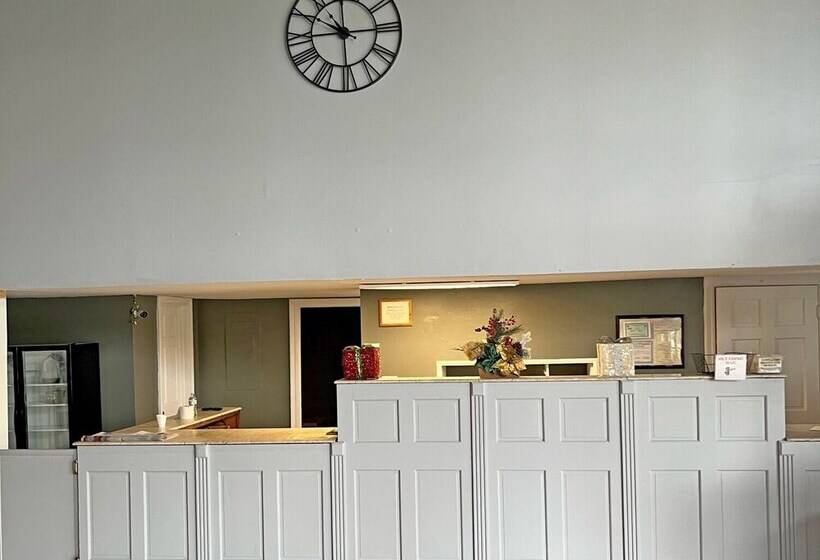 فندق Red Carpet Inn   Houma