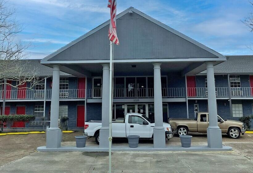 فندق Red Carpet Inn   Houma