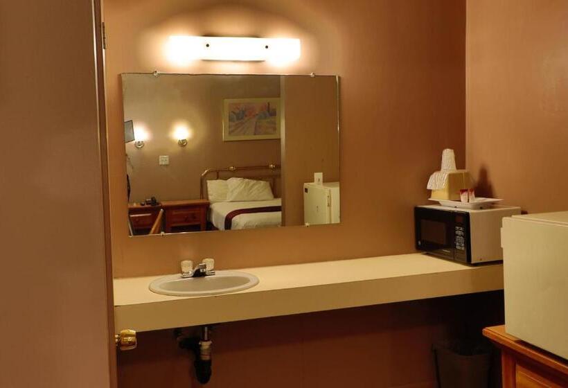 Отель Red Carpet Inn Berlin
